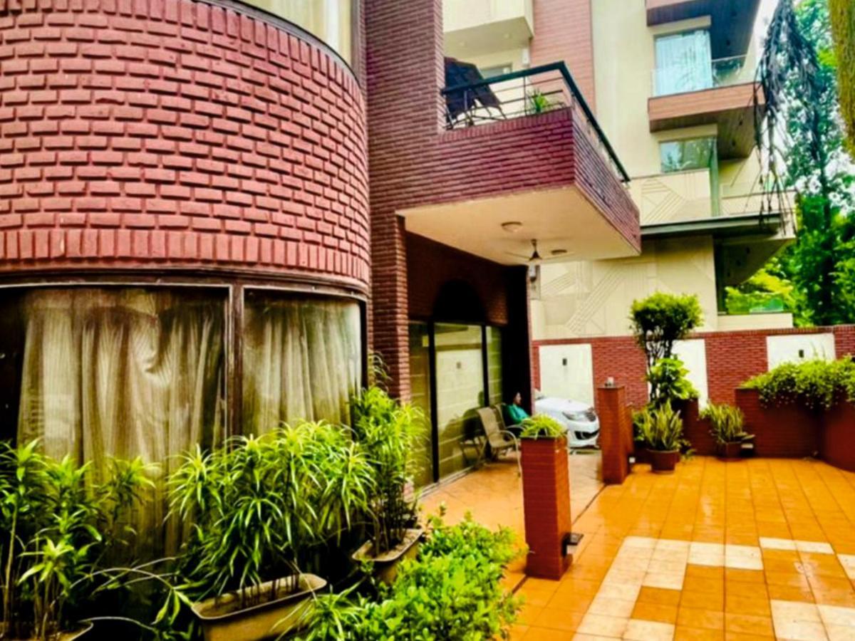 Red Brick Home By Earthaa Escapes New Delhi Buitenkant foto